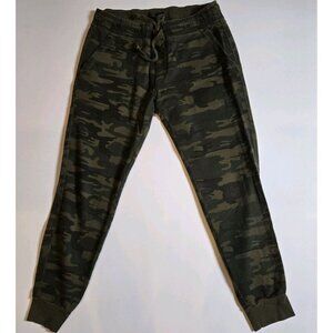 Social Standard Sanctuary Camouflage Cargo Jogger Pants Size Large PO423-FTC EUC